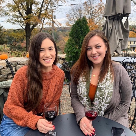 Meet Your Posher, Erica - Picture 2 of 16